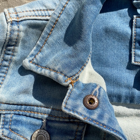 Gap kids denim jacket in xs - Picture 3 of 8